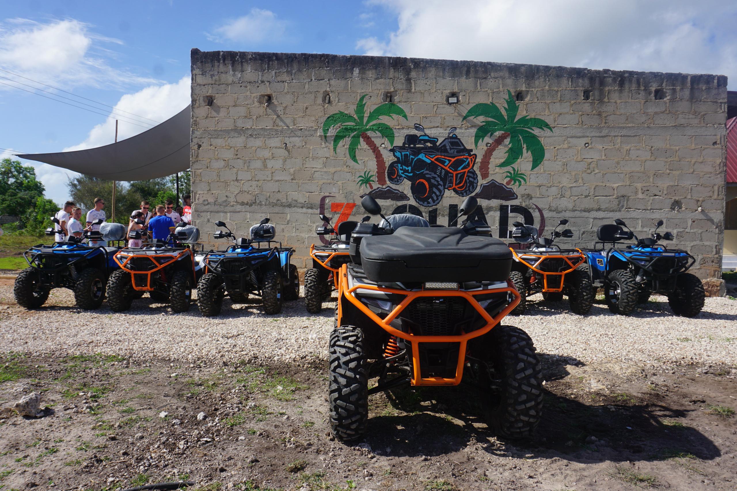 recorrido en quad por Zanzíbar
